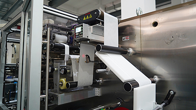 Máquina envasadora - para toallitas húmedas (envase individual)