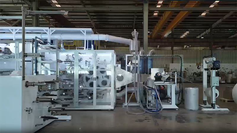 Línea de producción de pañales para bebés con servoaccionamiento