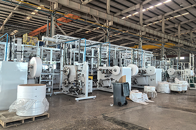 Línea de producción de pañales para bebés con servoaccionamiento