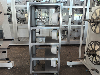 Línea de producción de pañales para bebés con servoaccionamiento